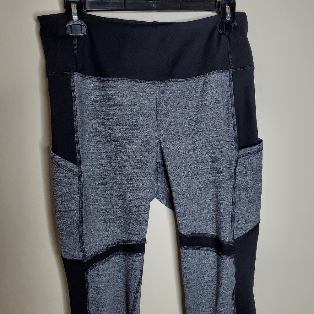 Torrid Active Black & Gray Color Block Space Dye … - image 7